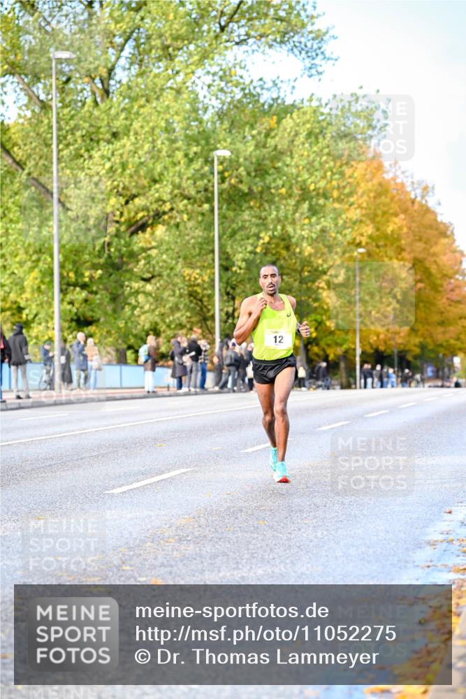 25.10.2026 - hella hamburg halbmarathon Dr. Thomas Lammeyer http://msf.ph/oto/11052275 25.10.2026 10:11:24 Kennedybrücke 12, 12 meine-sportfotos.de
