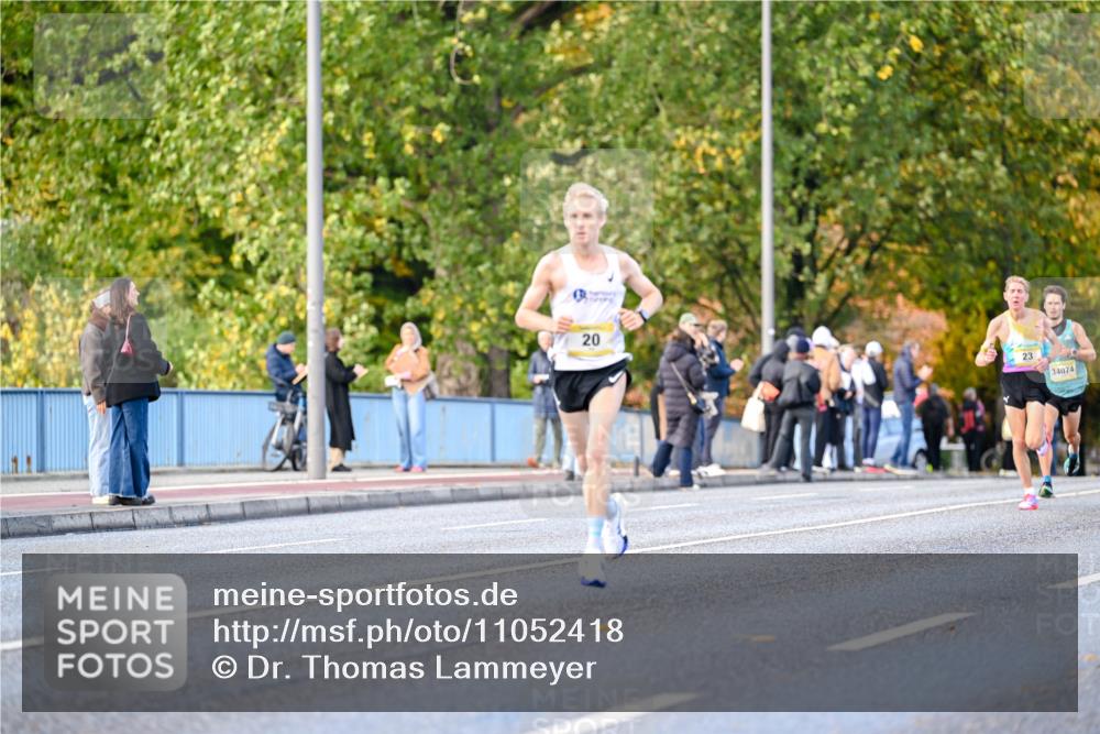 25.10.2026 - hella hamburg halbmarathon Dr. Thomas Lammeyer http://msf.ph/oto/11052418 25.10.2026 10:12:25 Kennedybrücke 20, 20, 23, 34074 meine-sportfotos.de