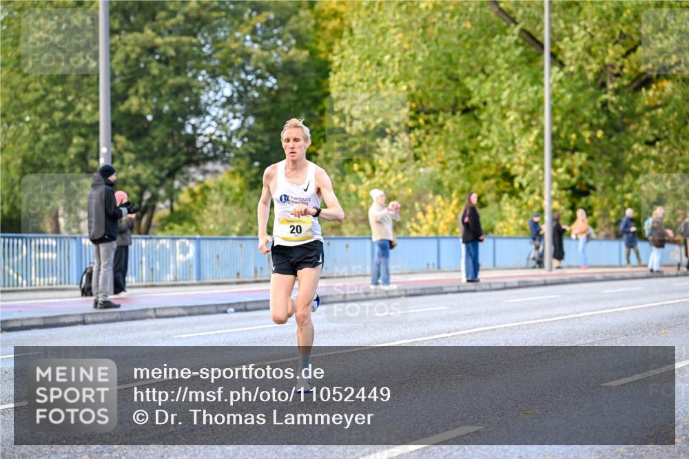25.10.2026 - hella hamburg halbmarathon Dr. Thomas Lammeyer http://msf.ph/oto/11052449 25.10.2026 10:12:27 Kennedybrücke 20, 20 meine-sportfotos.de
