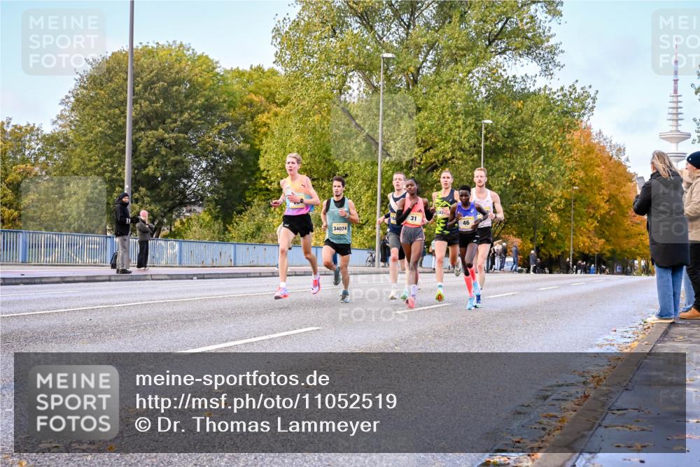 25.10.2026 - hella hamburg halbmarathon Dr. Thomas Lammeyer http://msf.ph/oto/11052519 25.10.2026 10:12:31 Kennedybrücke 31, 34074, 347, 46 meine-sportfotos.de