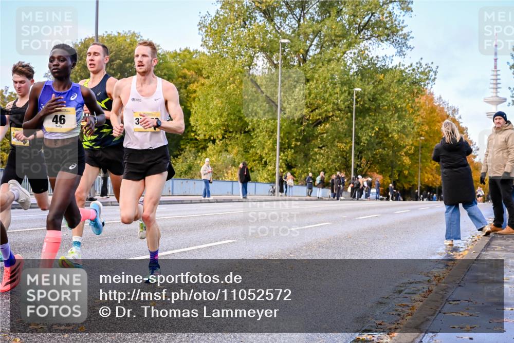 25.10.2026 - hella hamburg halbmarathon Dr. Thomas Lammeyer http://msf.ph/oto/11052572 25.10.2026 10:12:33 Kennedybrücke 46 meine-sportfotos.de