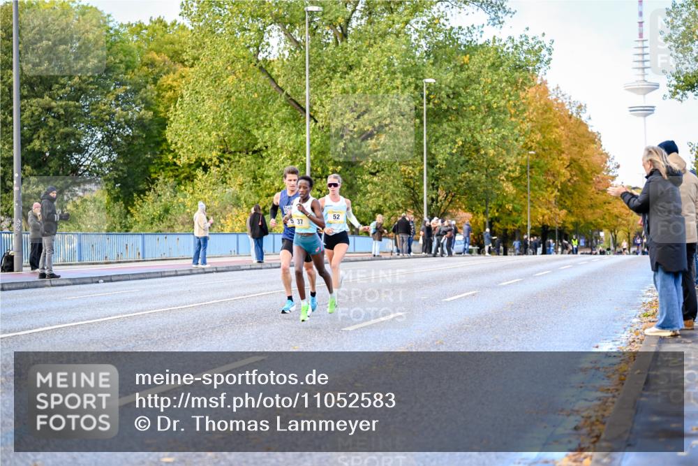 25.10.2026 - hella hamburg halbmarathon Dr. Thomas Lammeyer http://msf.ph/oto/11052583 25.10.2026 10:12:48 Kennedybrücke 5, 37, 52 meine-sportfotos.de