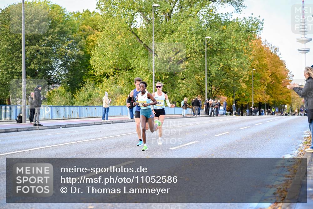 25.10.2026 - hella hamburg halbmarathon Dr. Thomas Lammeyer http://msf.ph/oto/11052586 25.10.2026 10:12:48 Kennedybrücke 37, 52 meine-sportfotos.de