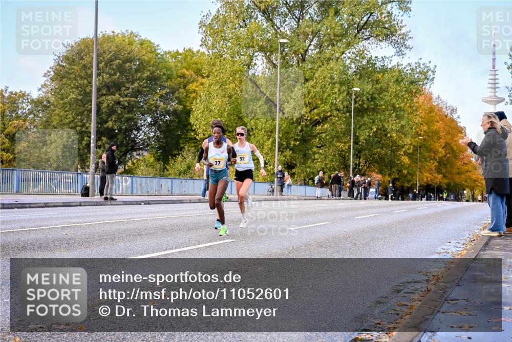 25.10.2026 - hella hamburg halbmarathon Dr. Thomas Lammeyer http://msf.ph/oto/11052601 25.10.2026 10:12:49 Kennedybrücke 52, 37 meine-sportfotos.de