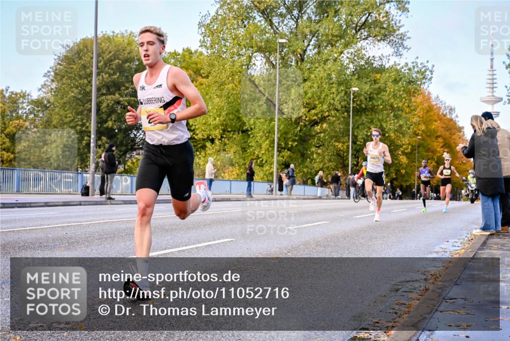 25.10.2026 - hella hamburg halbmarathon Dr. Thomas Lammeyer http://msf.ph/oto/11052716 25.10.2026 10:13:18 Kennedybrücke 34671 meine-sportfotos.de