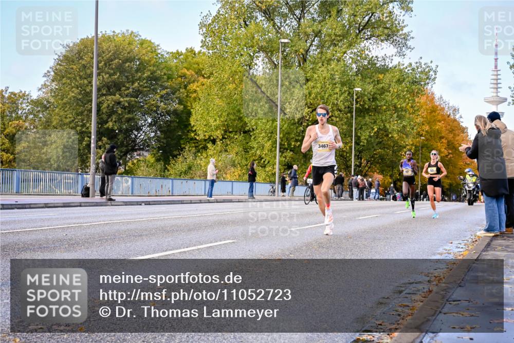 25.10.2026 - hella hamburg halbmarathon Dr. Thomas Lammeyer http://msf.ph/oto/11052723 25.10.2026 10:13:19 Kennedybrücke 3467, 47, 53 meine-sportfotos.de