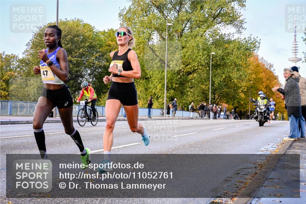 25.10.2026 - hella hamburg halbmarathon Dr. Thomas Lammeyer http://msf.ph/oto/11052761 25.10.2026 10:13:22 Kennedybrücke 47 meine-sportfotos.de