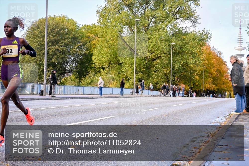 25.10.2026 - hella hamburg halbmarathon Dr. Thomas Lammeyer http://msf.ph/oto/11052824 25.10.2026 10:13:29 Kennedybrücke 32 meine-sportfotos.de