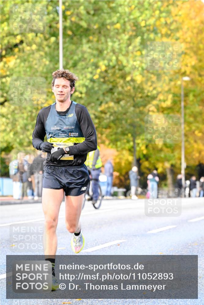 25.10.2026 - hella hamburg halbmarathon Dr. Thomas Lammeyer http://msf.ph/oto/11052893 25.10.2026 10:14:08 Kennedybrücke  meine-sportfotos.de
