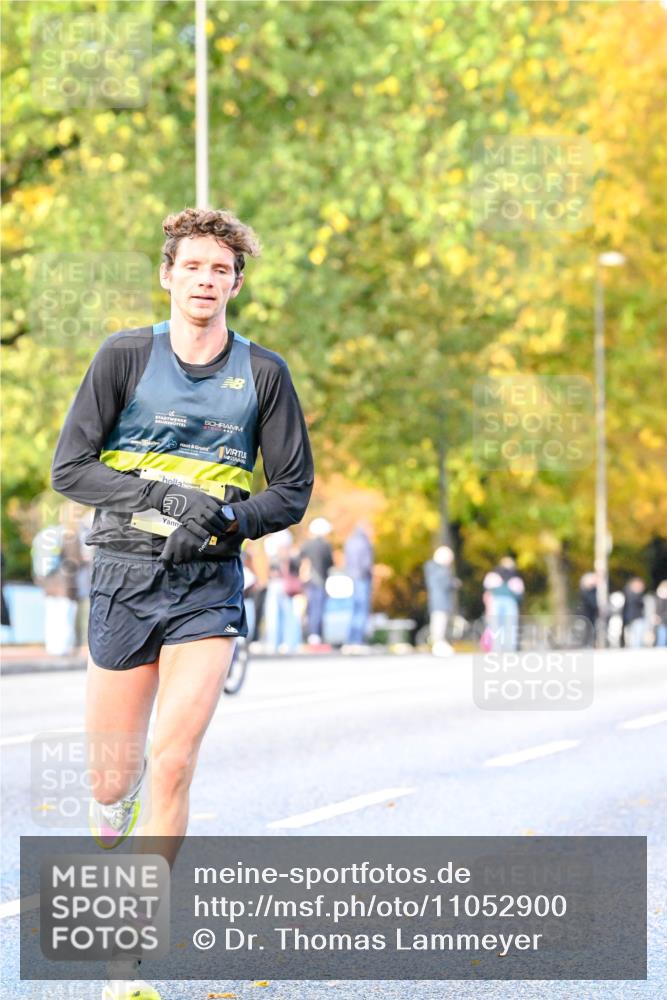 25.10.2026 - hella hamburg halbmarathon Dr. Thomas Lammeyer http://msf.ph/oto/11052900 25.10.2026 10:14:08 Kennedybrücke  meine-sportfotos.de