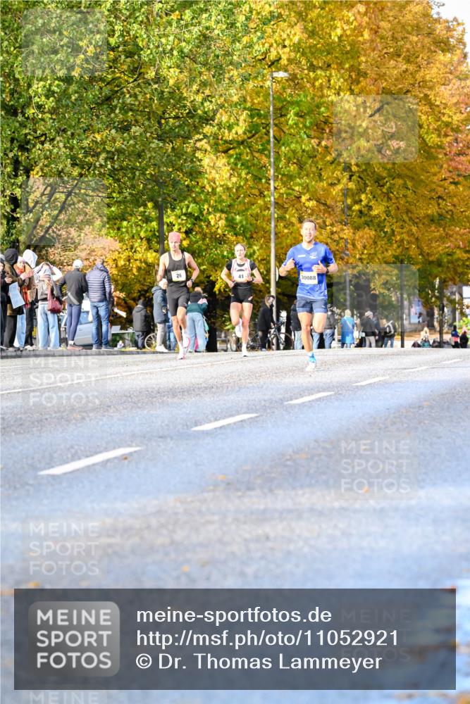 25.10.2026 - hella hamburg halbmarathon Dr. Thomas Lammeyer http://msf.ph/oto/11052921 25.10.2026 10:14:15 Kennedybrücke 26, 30088 meine-sportfotos.de