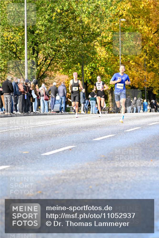25.10.2026 - hella hamburg halbmarathon Dr. Thomas Lammeyer http://msf.ph/oto/11052937 25.10.2026 10:14:16 Kennedybrücke 26, 41, 30088 meine-sportfotos.de