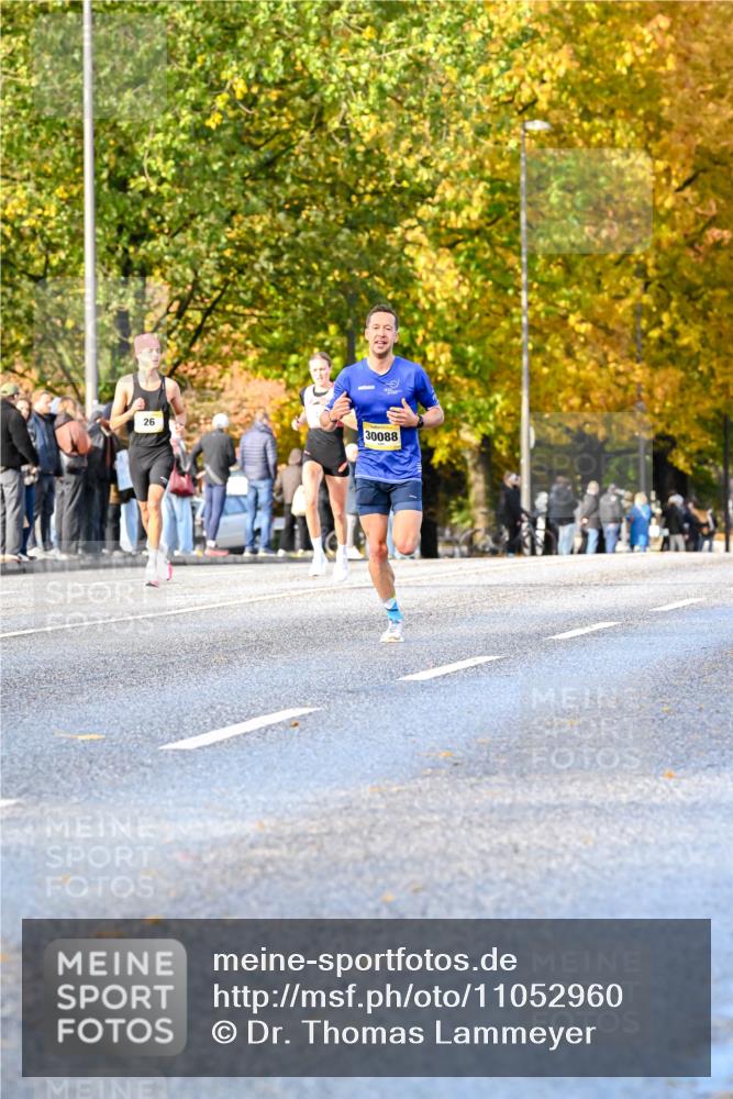 25.10.2026 - hella hamburg halbmarathon Dr. Thomas Lammeyer http://msf.ph/oto/11052960 25.10.2026 10:14:18 Kennedybrücke 30088 meine-sportfotos.de