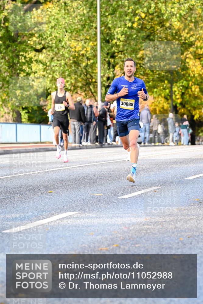 25.10.2026 - hella hamburg halbmarathon Dr. Thomas Lammeyer http://msf.ph/oto/11052988 25.10.2026 10:14:19 Kennedybrücke 26, 30088 meine-sportfotos.de