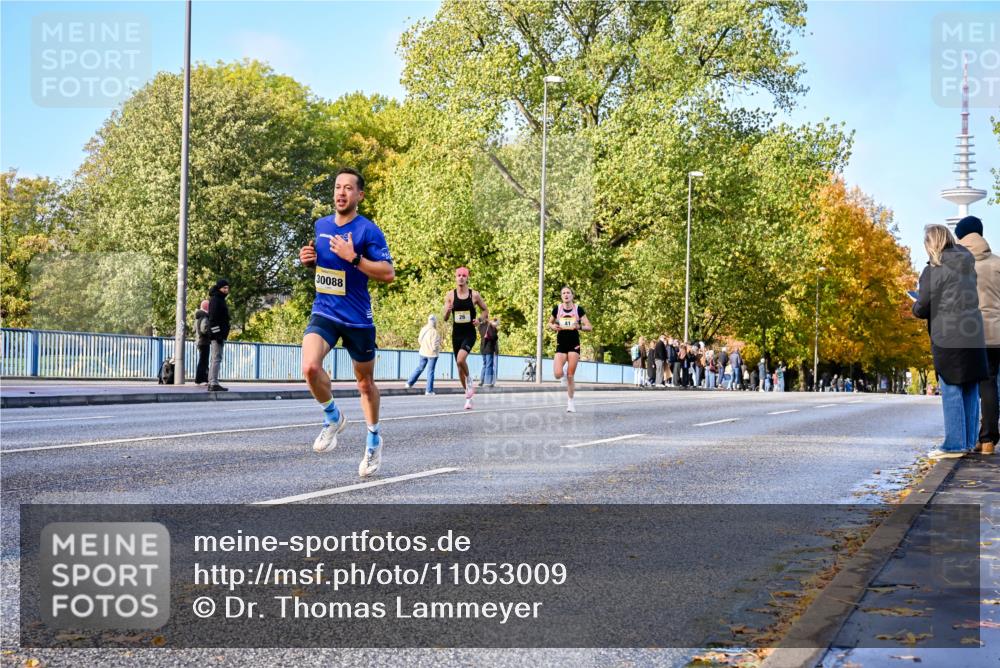 25.10.2026 - hella hamburg halbmarathon Dr. Thomas Lammeyer http://msf.ph/oto/11053009 25.10.2026 10:14:23 Kennedybrücke 30088 meine-sportfotos.de