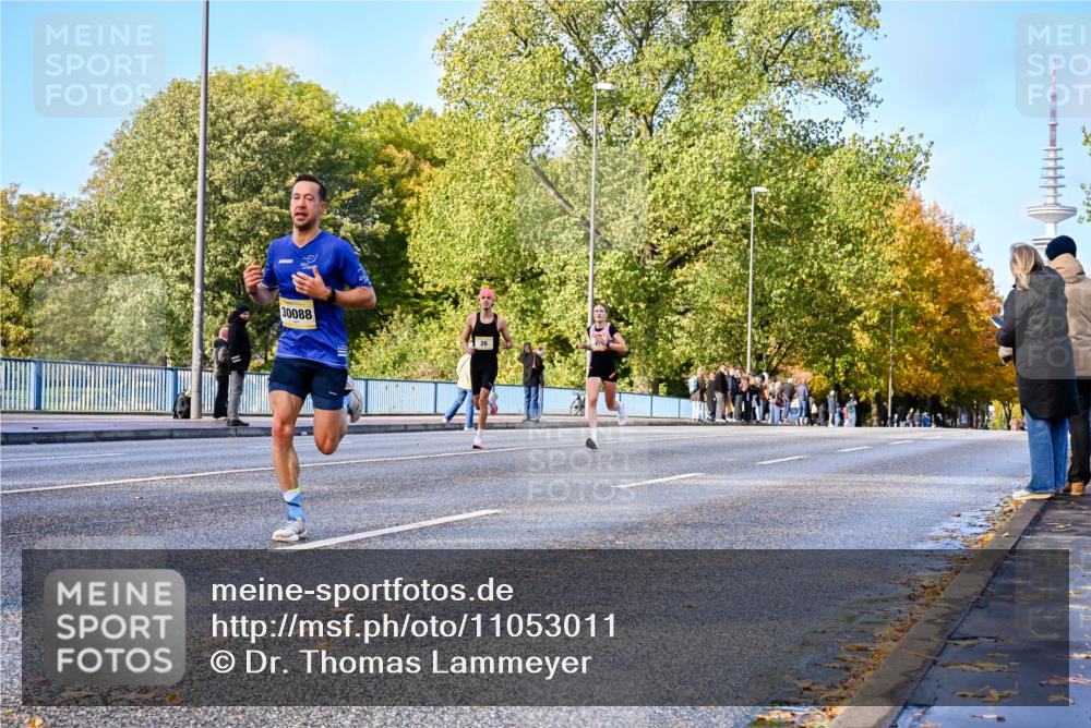 25.10.2026 - hella hamburg halbmarathon Dr. Thomas Lammeyer http://msf.ph/oto/11053011 25.10.2026 10:14:23 Kennedybrücke 30088 meine-sportfotos.de