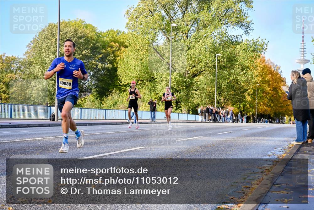 25.10.2026 - hella hamburg halbmarathon Dr. Thomas Lammeyer http://msf.ph/oto/11053012 25.10.2026 10:14:23 Kennedybrücke 30088 meine-sportfotos.de