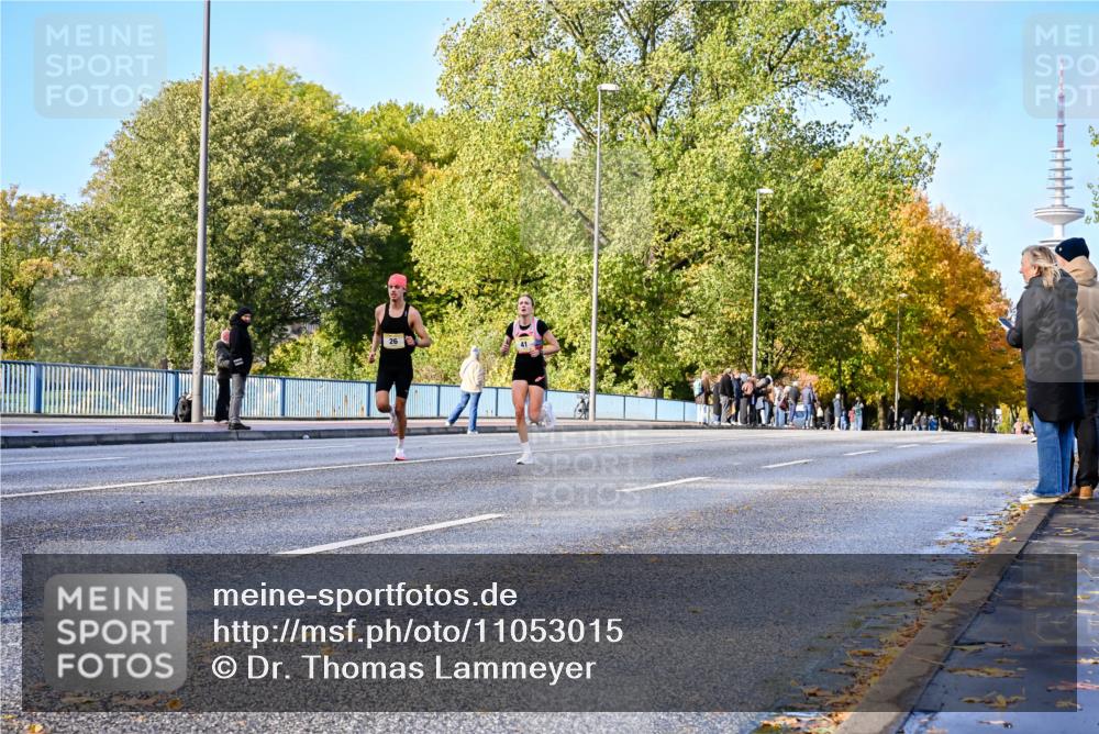 25.10.2026 - hella hamburg halbmarathon Dr. Thomas Lammeyer http://msf.ph/oto/11053015 25.10.2026 10:14:24 Kennedybrücke 26 meine-sportfotos.de