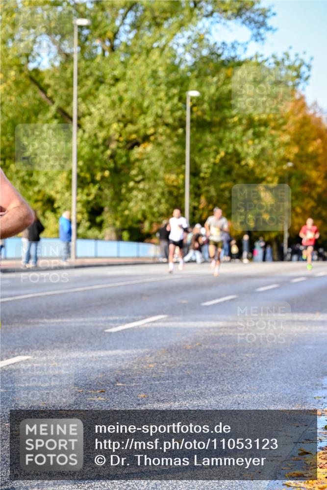 25.10.2026 - hella hamburg halbmarathon Dr. Thomas Lammeyer http://msf.ph/oto/11053123 25.10.2026 10:15:03 Kennedybrücke  meine-sportfotos.de