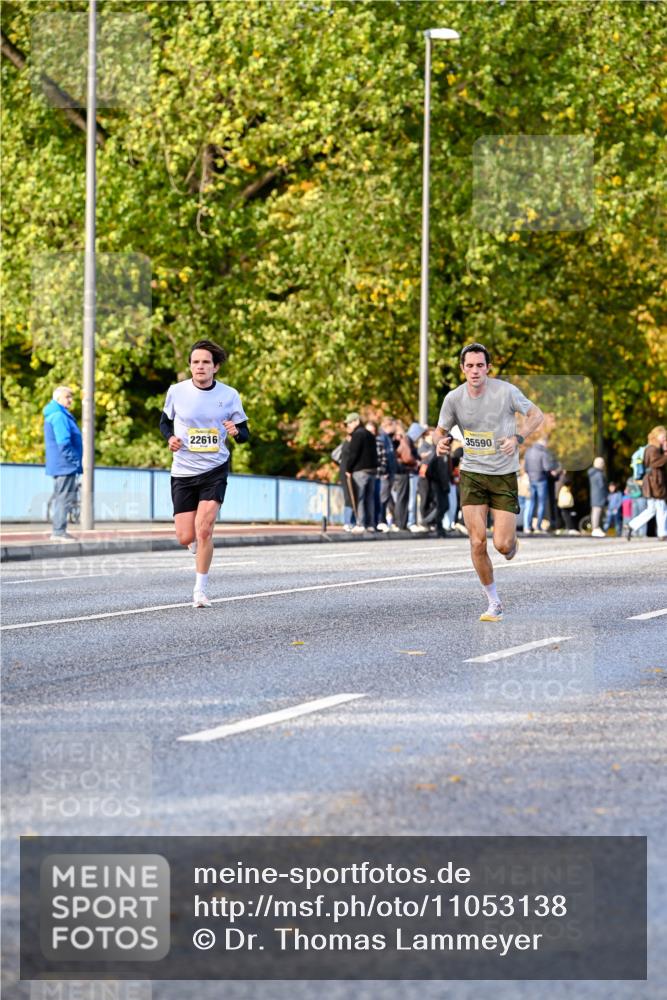 25.10.2026 - hella hamburg halbmarathon Dr. Thomas Lammeyer http://msf.ph/oto/11053138 25.10.2026 10:15:06 Kennedybrücke 22616, 35590 meine-sportfotos.de