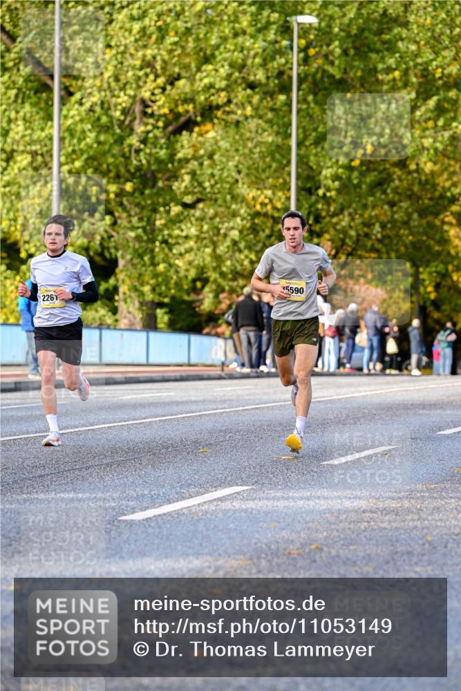 25.10.2026 - hella hamburg halbmarathon Dr. Thomas Lammeyer http://msf.ph/oto/11053149 25.10.2026 10:15:07 Kennedybrücke 2261, 35590 meine-sportfotos.de