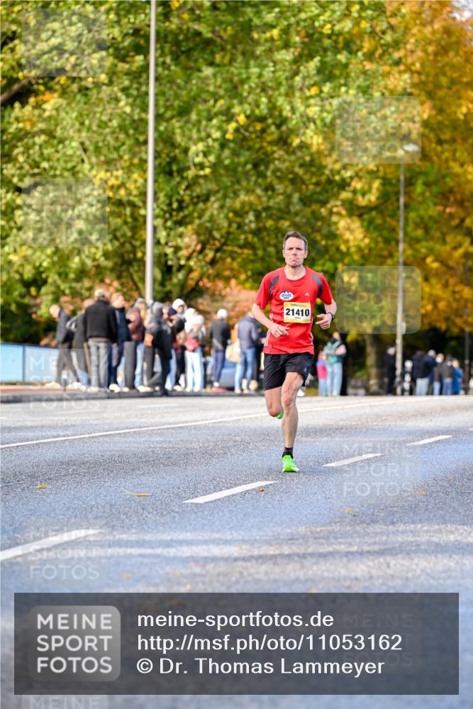 25.10.2026 - hella hamburg halbmarathon Dr. Thomas Lammeyer http://msf.ph/oto/11053162 25.10.2026 10:15:08 Kennedybrücke 21410 meine-sportfotos.de
