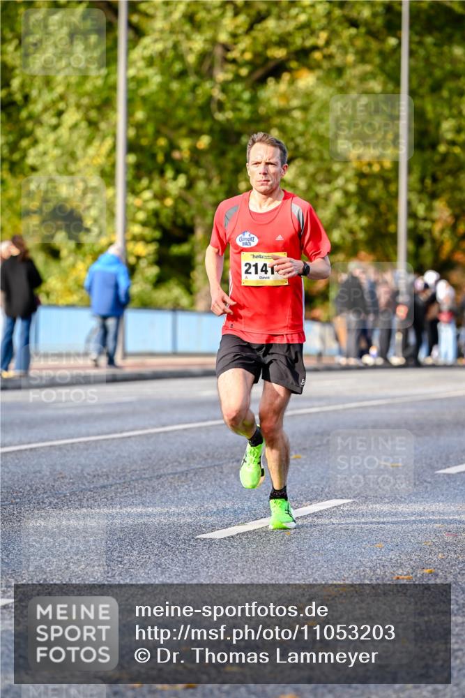 25.10.2026 - hella hamburg halbmarathon Dr. Thomas Lammeyer http://msf.ph/oto/11053203 25.10.2026 10:15:11 Kennedybrücke 2141 meine-sportfotos.de