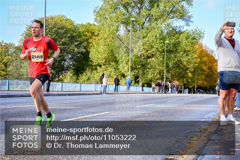 25.10.2026 - hella hamburg halbmarathon Dr. Thomas Lammeyer http://msf.ph/oto/11053222 25.10.2026 10:15:13 Kennedybrücke 21410 meine-sportfotos.de