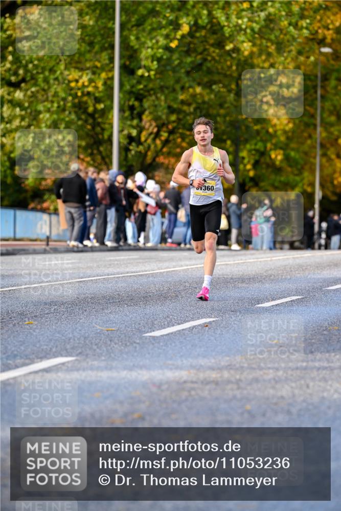 25.10.2026 - hella hamburg halbmarathon Dr. Thomas Lammeyer http://msf.ph/oto/11053236 25.10.2026 10:15:24 Kennedybrücke 360 meine-sportfotos.de