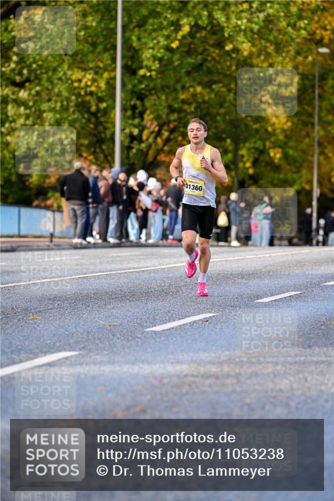 25.10.2026 - hella hamburg halbmarathon Dr. Thomas Lammeyer http://msf.ph/oto/11053238 25.10.2026 10:15:24 Kennedybrücke 31360 meine-sportfotos.de