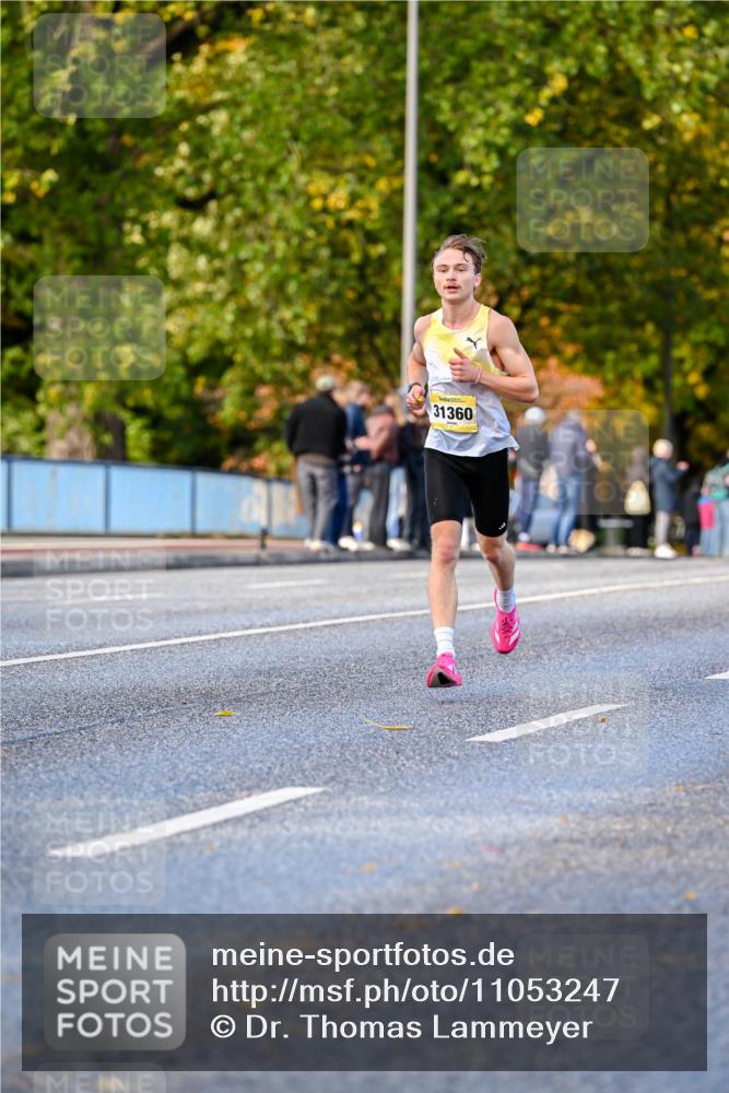 25.10.2026 - hella hamburg halbmarathon Dr. Thomas Lammeyer http://msf.ph/oto/11053247 25.10.2026 10:15:25 Kennedybrücke 31360 meine-sportfotos.de