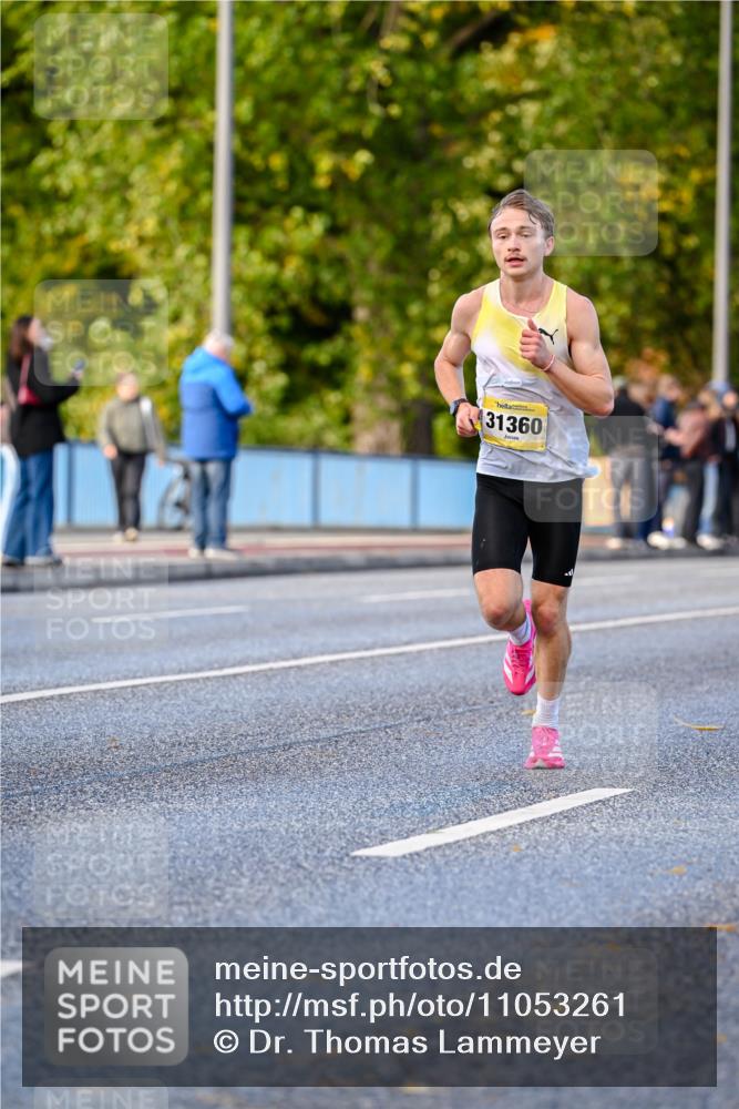 25.10.2026 - hella hamburg halbmarathon Dr. Thomas Lammeyer http://msf.ph/oto/11053261 25.10.2026 10:15:26 Kennedybrücke 31360 meine-sportfotos.de