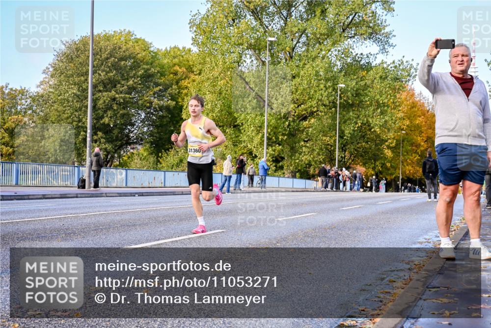 25.10.2026 - hella hamburg halbmarathon Dr. Thomas Lammeyer http://msf.ph/oto/11053271 25.10.2026 10:15:28 Kennedybrücke 31360 meine-sportfotos.de
