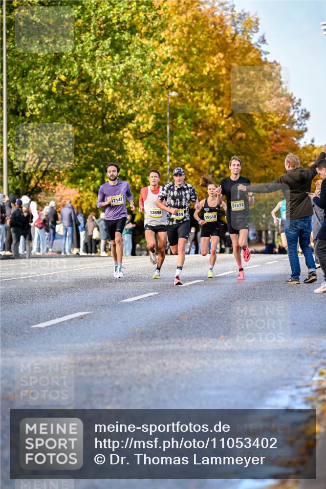 25.10.2026 - hella hamburg halbmarathon Dr. Thomas Lammeyer http://msf.ph/oto/11053402 25.10.2026 10:15:48 Kennedybrücke 17147, 13655, 31572, 844, 19518 meine-sportfotos.de