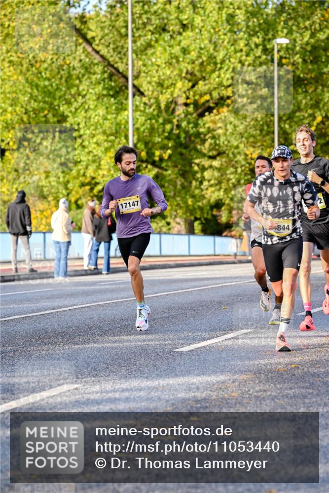 25.10.2026 - hella hamburg halbmarathon Dr. Thomas Lammeyer http://msf.ph/oto/11053440 25.10.2026 10:15:52 Kennedybrücke 17147, 844, 2 meine-sportfotos.de