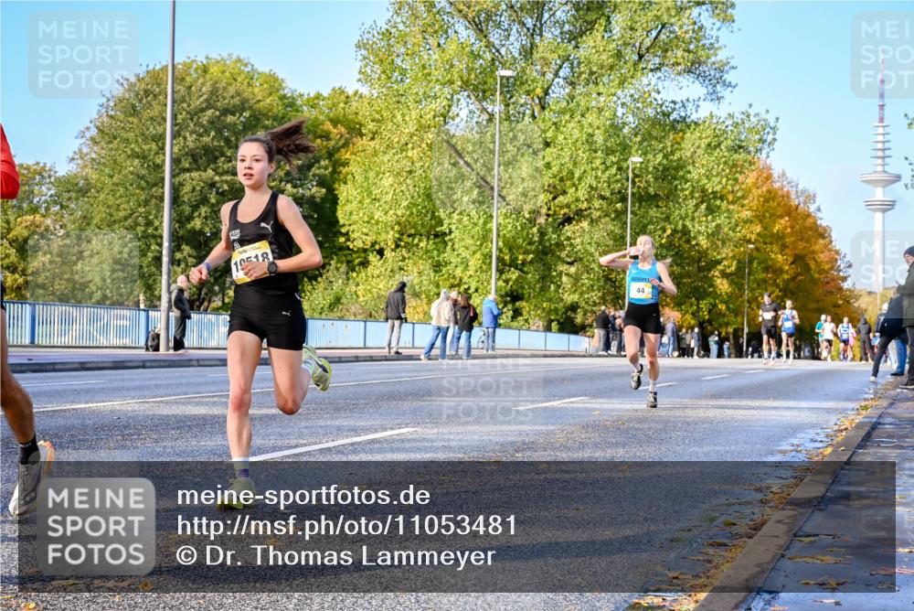 25.10.2026 - hella hamburg halbmarathon Dr. Thomas Lammeyer http://msf.ph/oto/11053481 25.10.2026 10:15:55 Kennedybrücke 10518, 44 meine-sportfotos.de