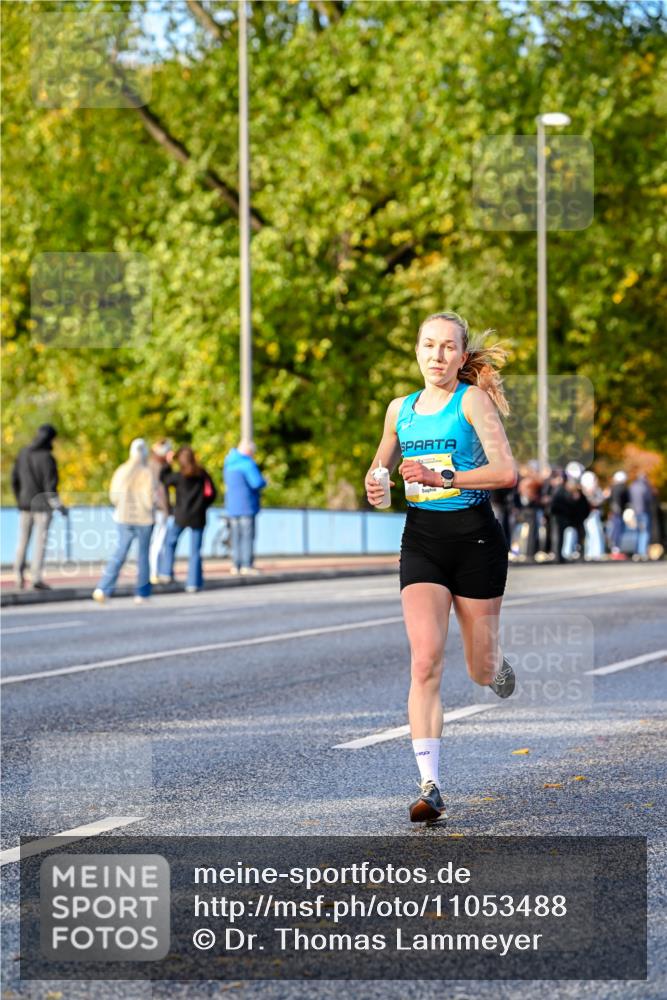 25.10.2026 - hella hamburg halbmarathon Dr. Thomas Lammeyer http://msf.ph/oto/11053488 25.10.2026 10:15:56 Kennedybrücke  meine-sportfotos.de