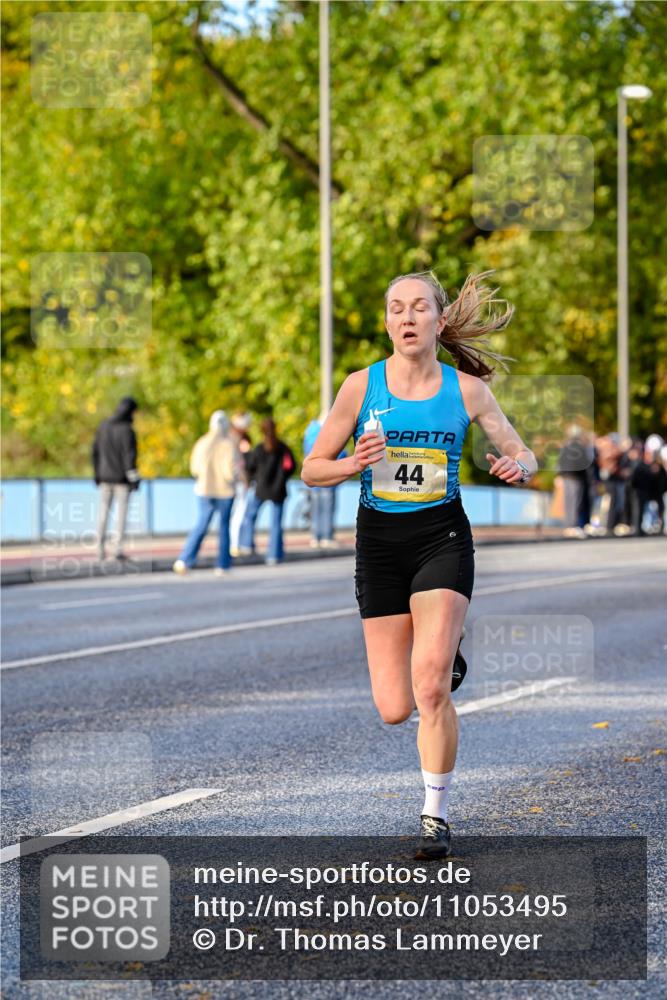 25.10.2026 - hella hamburg halbmarathon Dr. Thomas Lammeyer http://msf.ph/oto/11053495 25.10.2026 10:15:56 Kennedybrücke 44 meine-sportfotos.de