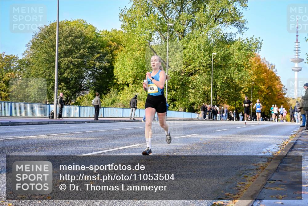 25.10.2026 - hella hamburg halbmarathon Dr. Thomas Lammeyer http://msf.ph/oto/11053504 25.10.2026 10:15:57 Kennedybrücke 44 meine-sportfotos.de