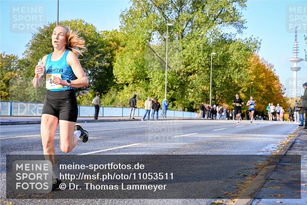 25.10.2026 - hella hamburg halbmarathon Dr. Thomas Lammeyer http://msf.ph/oto/11053511 25.10.2026 10:15:58 Kennedybrücke 44 meine-sportfotos.de