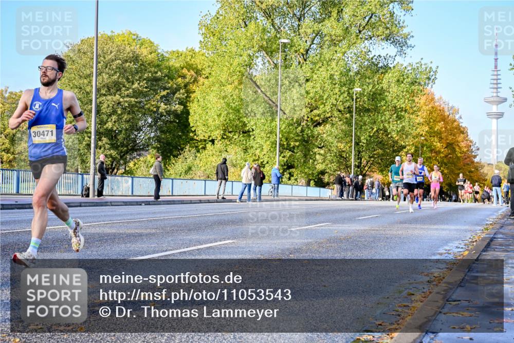 25.10.2026 - hella hamburg halbmarathon Dr. Thomas Lammeyer http://msf.ph/oto/11053543 25.10.2026 10:16:04 Kennedybrücke 30471, 34723, 35120 meine-sportfotos.de
