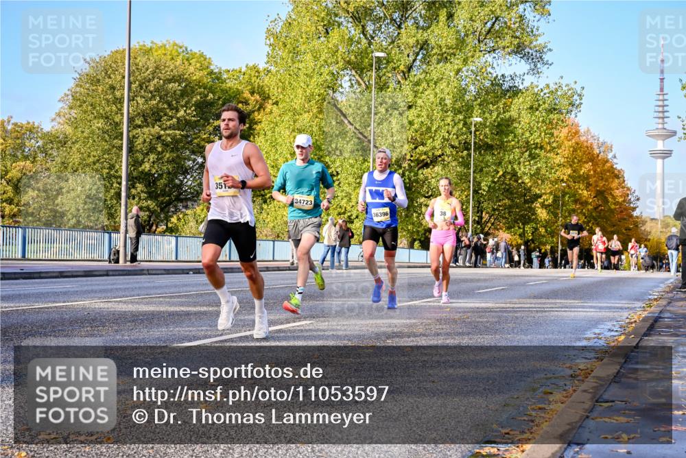 25.10.2026 - hella hamburg halbmarathon Dr. Thomas Lammeyer http://msf.ph/oto/11053597 25.10.2026 10:16:08 Kennedybrücke 351, 34723, 36396, 38 meine-sportfotos.de