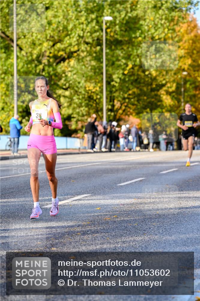 25.10.2026 - hella hamburg halbmarathon Dr. Thomas Lammeyer http://msf.ph/oto/11053602 25.10.2026 10:16:08 Kennedybrücke  meine-sportfotos.de