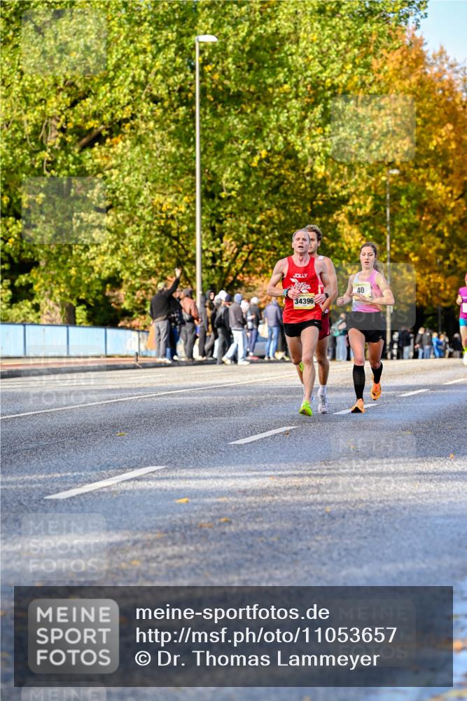 25.10.2026 - hella hamburg halbmarathon Dr. Thomas Lammeyer http://msf.ph/oto/11053657 25.10.2026 10:16:14 Kennedybrücke  meine-sportfotos.de