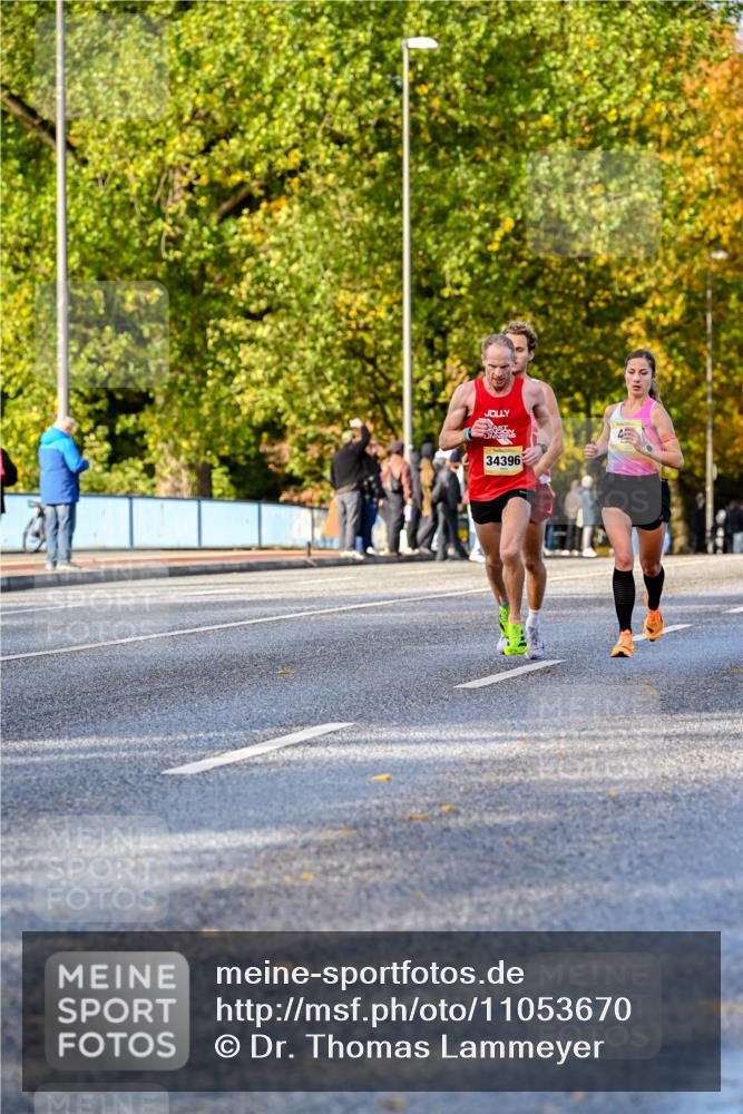 25.10.2026 - hella hamburg halbmarathon Dr. Thomas Lammeyer http://msf.ph/oto/11053670 25.10.2026 10:16:15 Kennedybrücke 34396 meine-sportfotos.de
