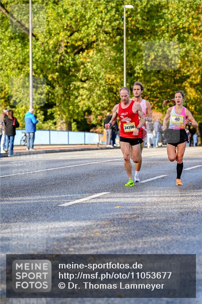 25.10.2026 - hella hamburg halbmarathon Dr. Thomas Lammeyer http://msf.ph/oto/11053677 25.10.2026 10:16:15 Kennedybrücke 34396, 40 meine-sportfotos.de