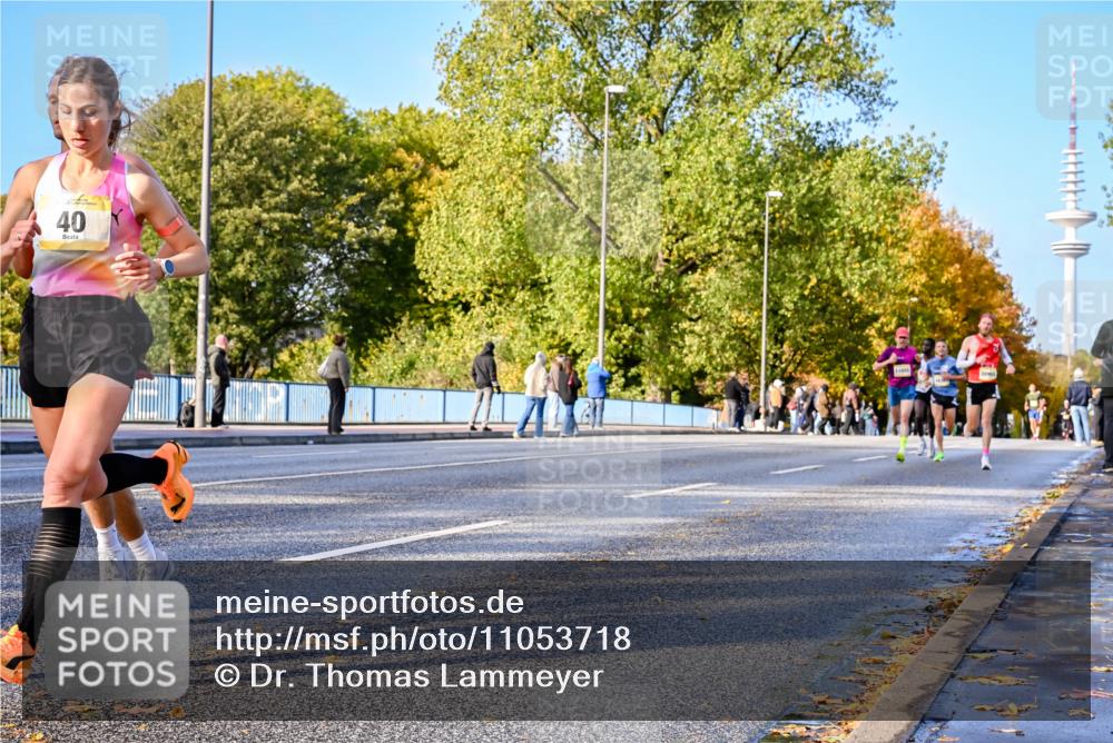 25.10.2026 - hella hamburg halbmarathon Dr. Thomas Lammeyer http://msf.ph/oto/11053718 25.10.2026 10:16:19 Kennedybrücke 40 meine-sportfotos.de
