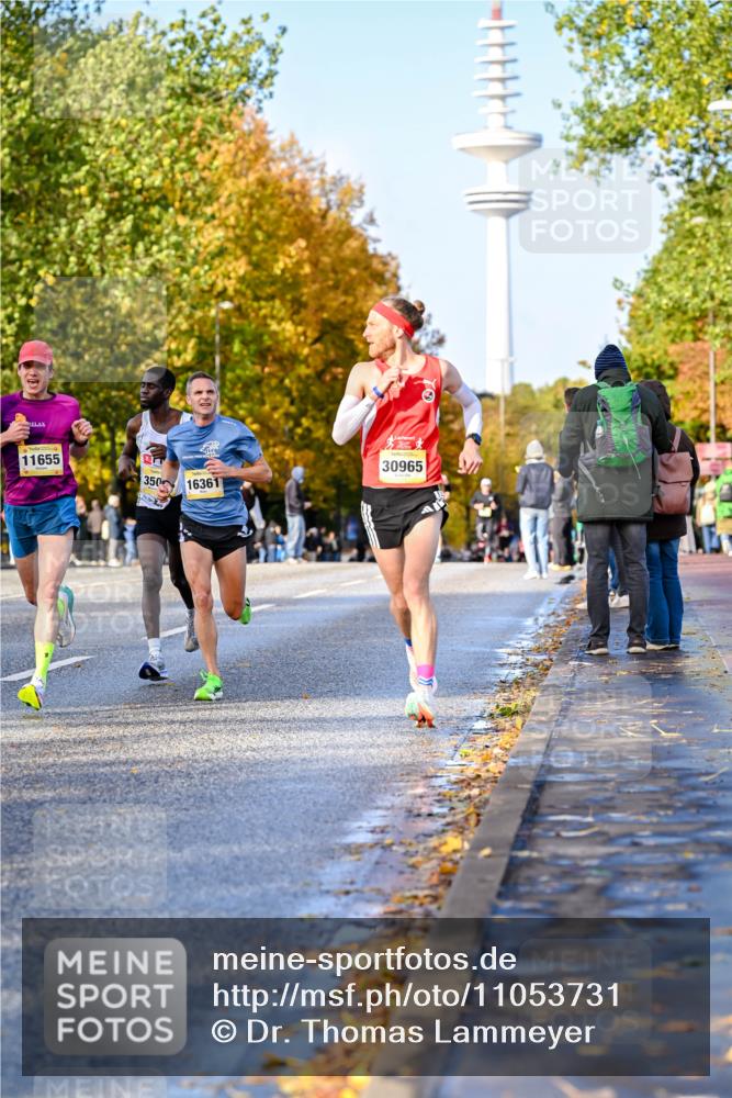 25.10.2026 - hella hamburg halbmarathon Dr. Thomas Lammeyer http://msf.ph/oto/11053731 25.10.2026 10:16:20 Kennedybrücke 11655, 30965, 350, 16361 meine-sportfotos.de