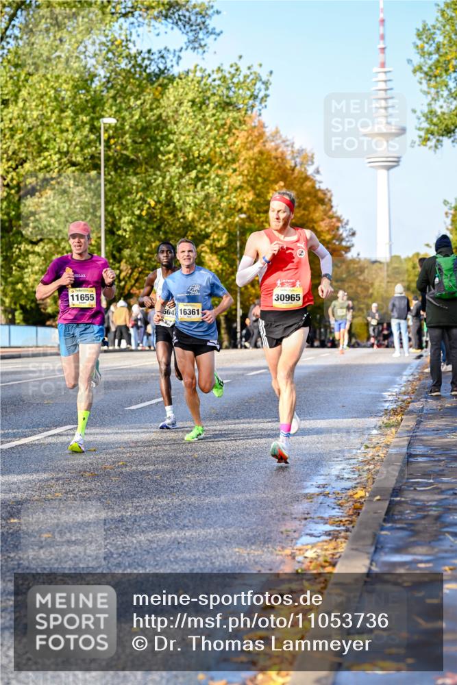25.10.2026 - hella hamburg halbmarathon Dr. Thomas Lammeyer http://msf.ph/oto/11053736 25.10.2026 10:16:21 Kennedybrücke 11655, 30965, 504, 16361 meine-sportfotos.de