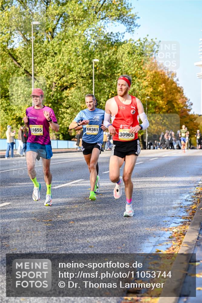 25.10.2026 - hella hamburg halbmarathon Dr. Thomas Lammeyer http://msf.ph/oto/11053744 25.10.2026 10:16:22 Kennedybrücke 11655, 16361, 30965 meine-sportfotos.de